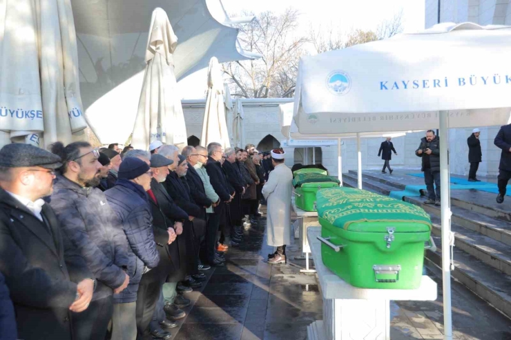 Kayseri Gönüllü Kültür Kuruluşları Başkanı Ahmet Taş Toprağa Verildi