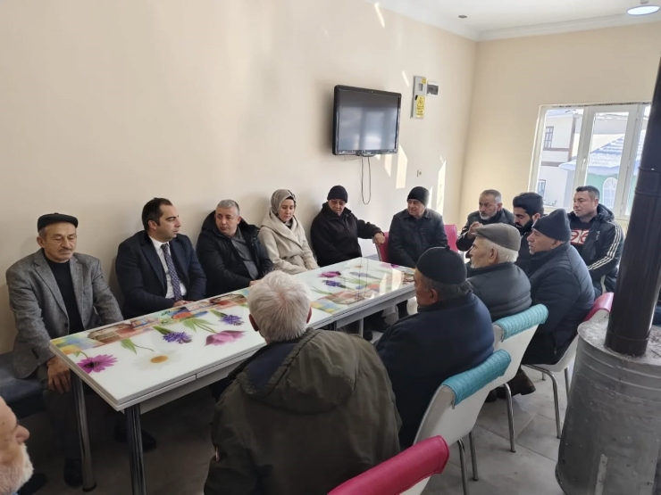 Kaymakam Uçar’dan Yularıçaylı Köyü’nde Gönül Köprüsü