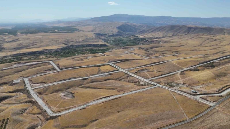 Doğu Anadolu’nun En Büyük Tarıma Dayalı İ̇htisas Osb’sinde Sona Doğru