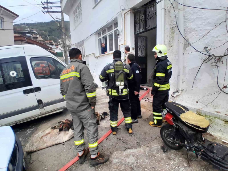 Menteşe Kentsel Sit Alanındaki Yangın Korkuttu