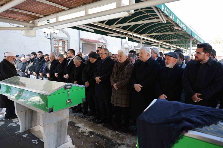 Başkan Özdoğan’dan Ekici Ailesine Taziye