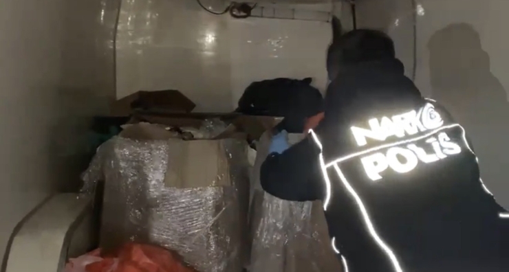 Samsun’da Polis, 236 Bin Uyuşturucu Hap Ele Geçirdi