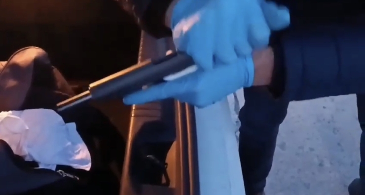 Samsun’da Şüpheli Araçtan 3 Adet Ruhsatsız Tabanca Ele Geçirildi