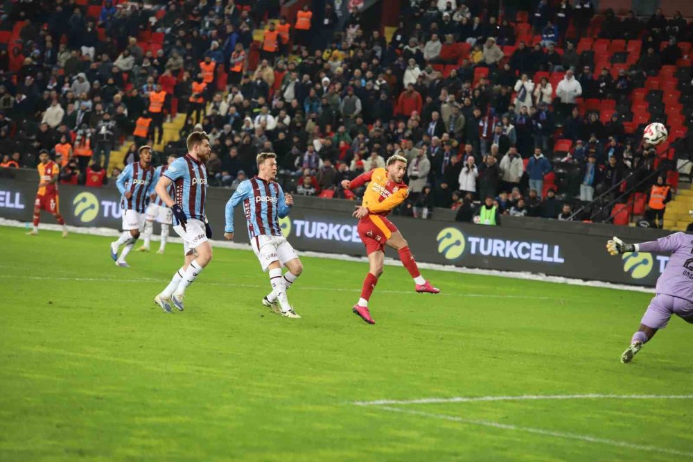 Turkcell Süper Kupa: Galatasaray: 2 - Trabzonspor: 0 (i̇lk Yarı)