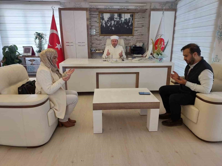 Polonyalı Oksana Müslüman Olup Meryem İsmini Aldı