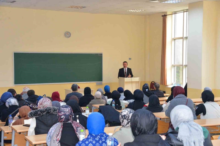 Bşeü’de Kariyer Etkinliği Gerçekleştirildi