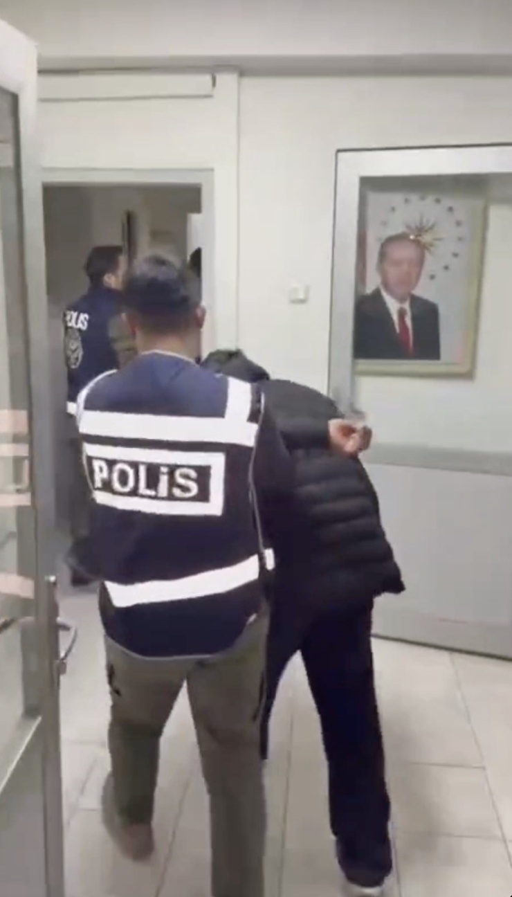 Çorum’da Aranan 2 Şahıs Yakalandı