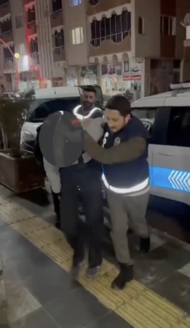 Çorum’da Aranan 2 Şahıs Yakalandı