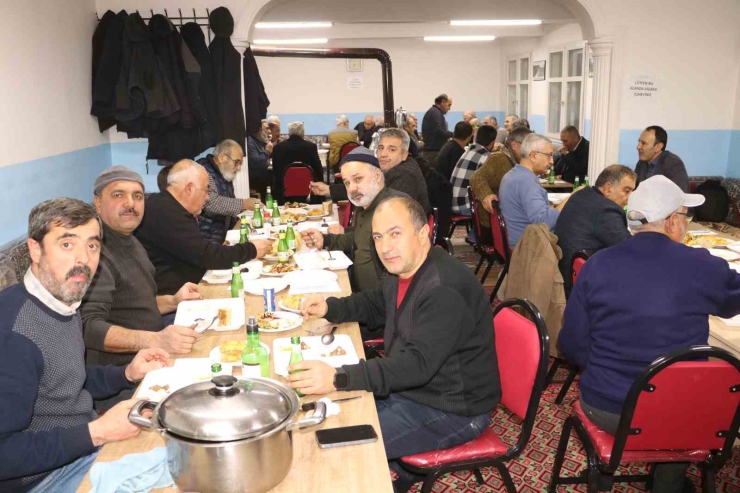 Erzincan’da "herfene Geceleri"yle Asırlık Köy Geleneği Yaşatılıyor