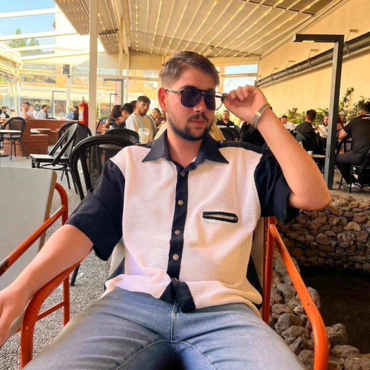 Askere Gidecekti, Tabutuna "o Şimdi Asker" Yazılı Tülbent Serildi