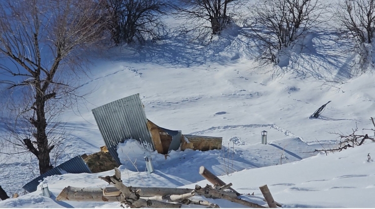 Yüksekova’da Çığ Yaraları Sarılıyor: