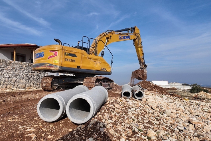 Şenköy Mahalllesi’nde Kanalizasyon Sorunu Çözülüyor