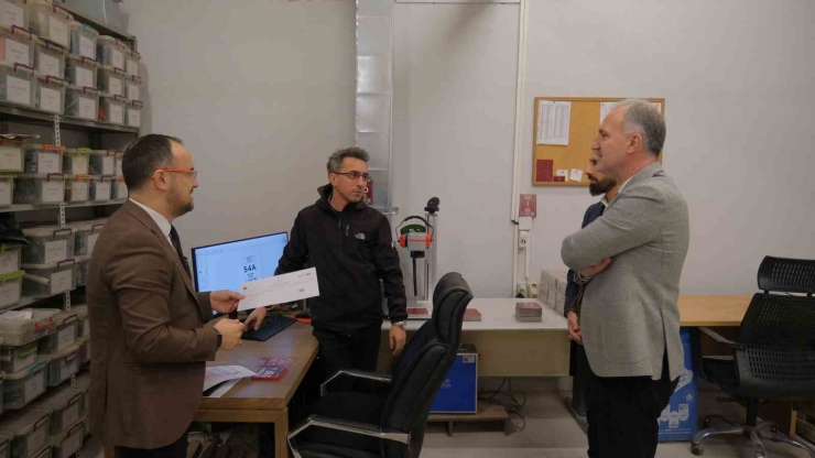 İ̇negöl’de Yapılar Kimlikleniyor