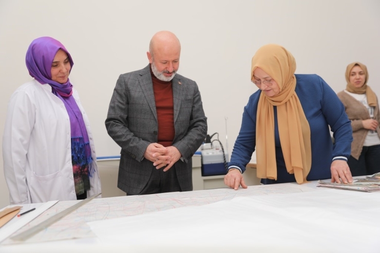 Başkan Çolakbayrakdar: "şehrimize Değer Katan Modern Tesisler Hemşehrilerimizin Hizmetinde"