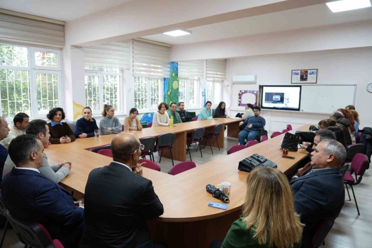 Muğla İ̇l Milli Eğitim Müdürü Çay Öğrenci Ve Öğretmenlerle Bir Araya Geldi