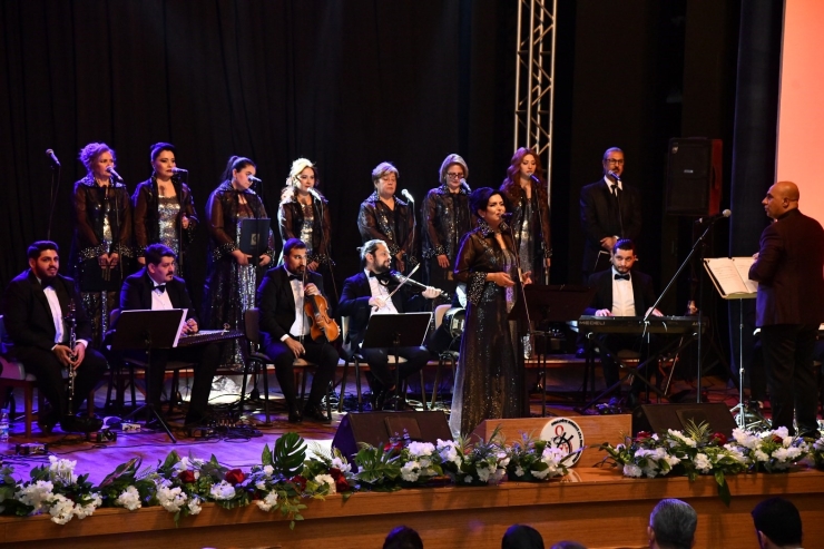 Osmaniye Musiki Derneği Belediye Korosu’ndan 