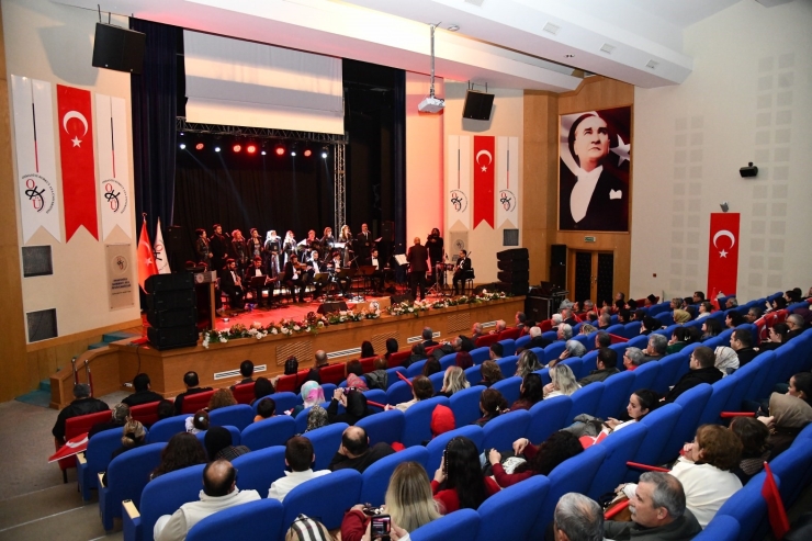 Osmaniye Musiki Derneği Belediye Korosu’ndan 