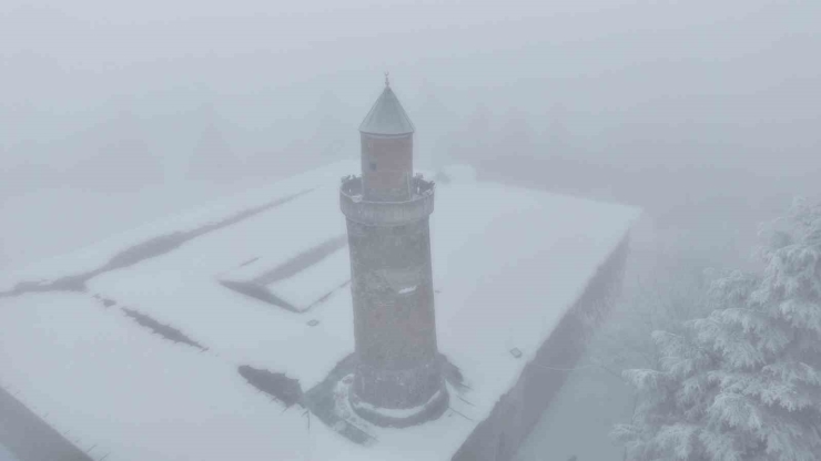 Sis Ve Kar Altındaki Harput, En Sessiz Günlerini Yaşıyor