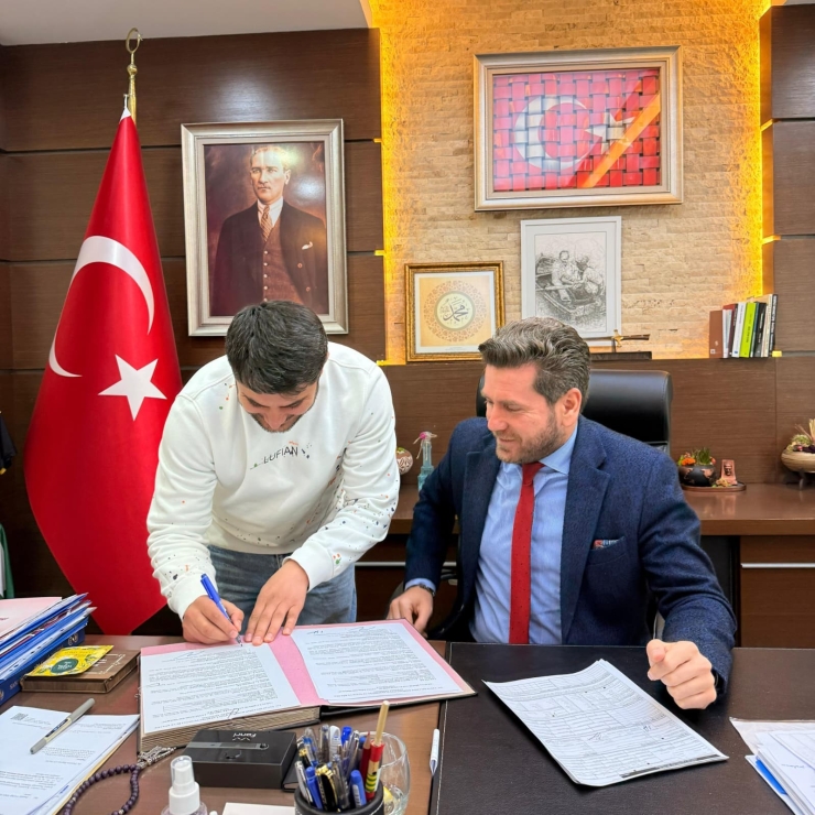 Tavas Belediyesi Atıl Durumda Olan Araziyi Öğrenci Bursu İçin Ağaçlandıracak