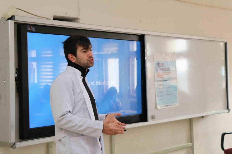 Halk Eğitim Merkezi Kursiyerlerine Verem Eğitimi