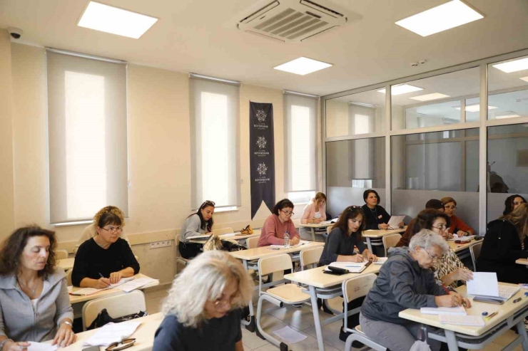 Aydın’da Her Yaştan Vatandaş İ̇ngilizce Öğreniyor