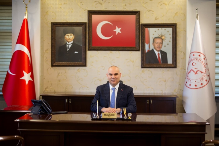 Giresun Valiliği’nde Görev Değişimi