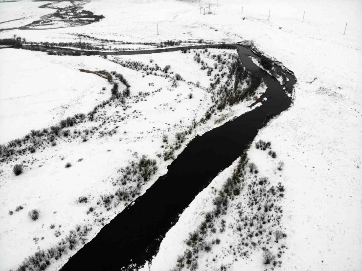 Kars’ta Beyaz Esaret Değil, Görsel Şölen: Tarım Arazileri Ve Menderesler Büyülüyor
