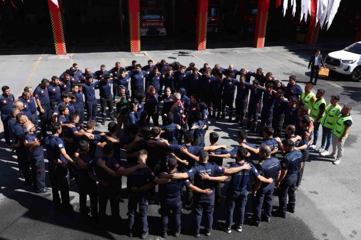 Kayseri İ̇tfaiyesi 2025 Yılında 11 Bin Olaya Müdahale Etti