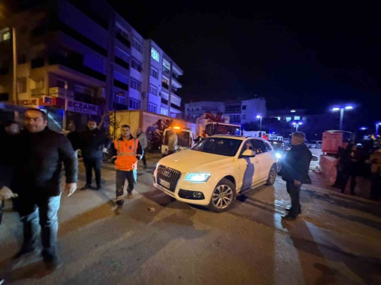 Kuşadası’nda Belediye Ekipleri Karşı Karşıya Geldi