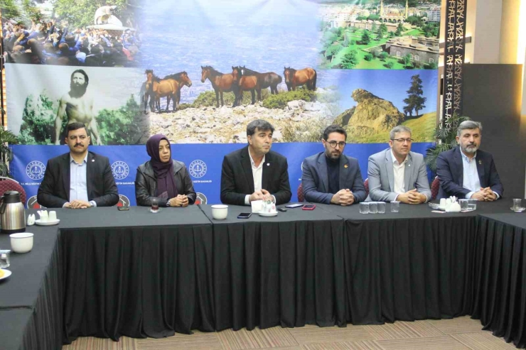 Memur Sen’den Yasa Değişikliği Çağrısı