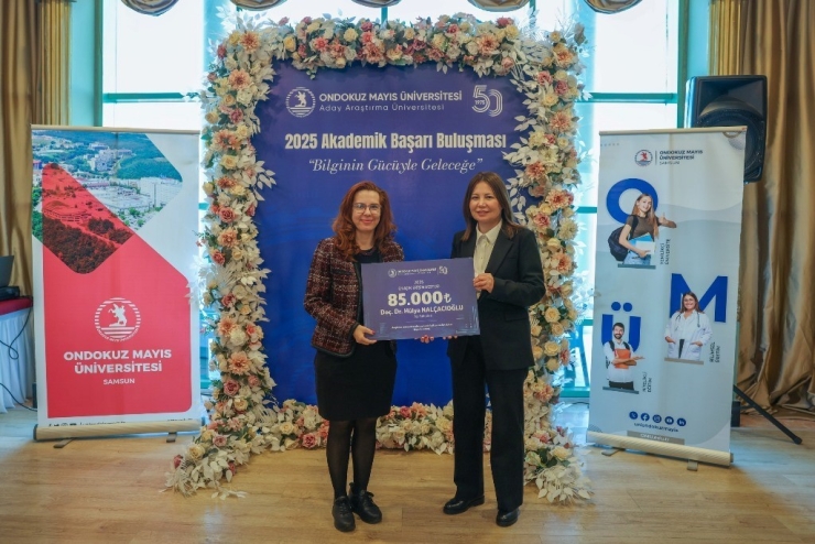 Omü’de 2025 Yılının Öne Çıkan Akademik Başarıları Ödüllendirildi