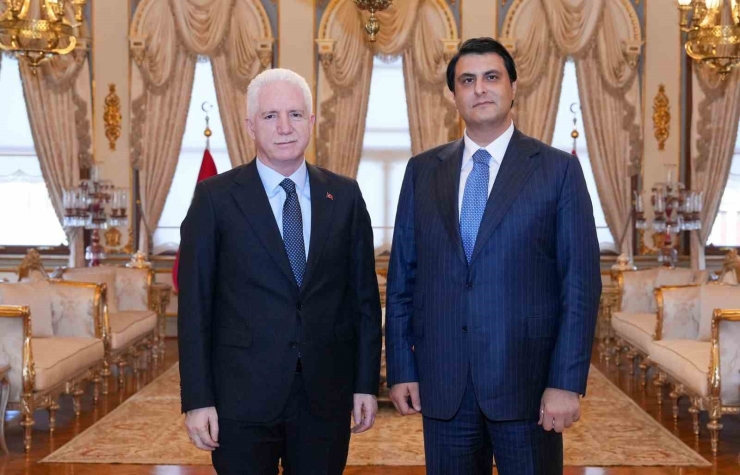 Yılmaz’dan İ̇stanbul’da Önemli Temaslar