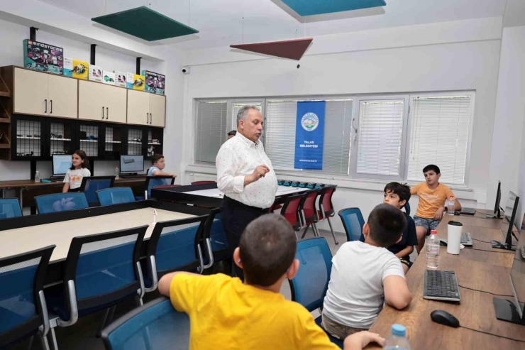 Talas’ta Tatili Fırsata Çeviren Teknoloji Eğitimleri Başlıyor