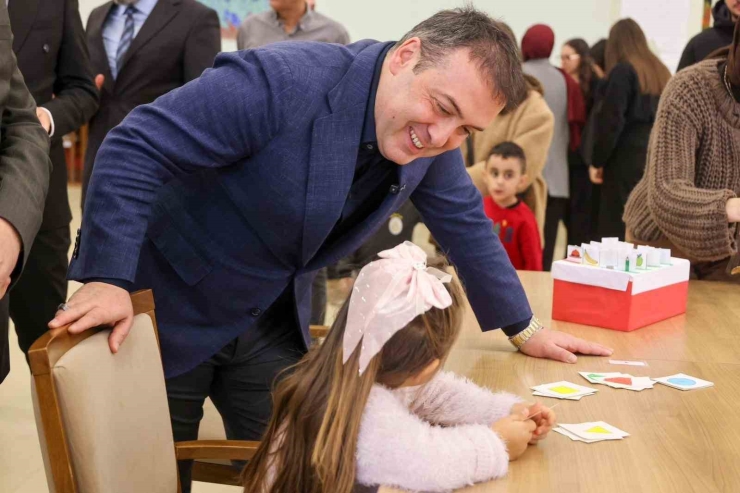 Vali Sözer, ‘çocuk Gelişimi Öğrencileri Materyalde Buluşuyor’ Etkinliğine Katıldı