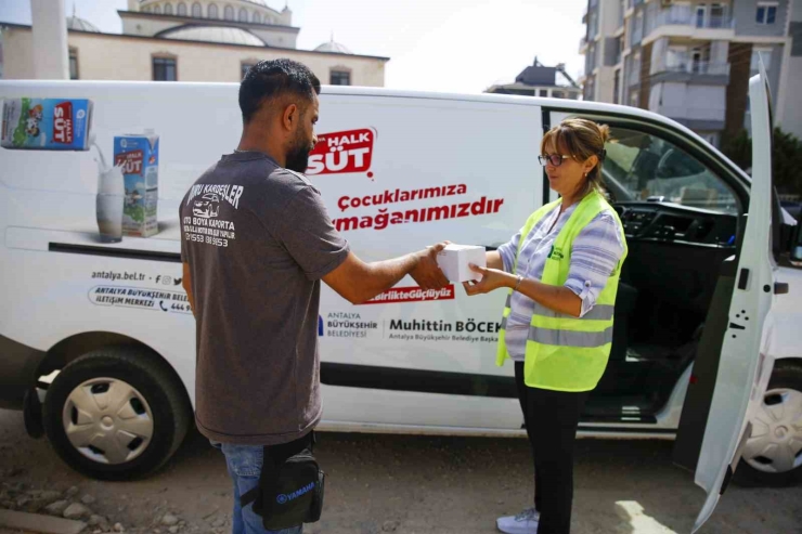 Büyükşehir’den Çocuklara 773 Bin 400 Litre Süt Desteği