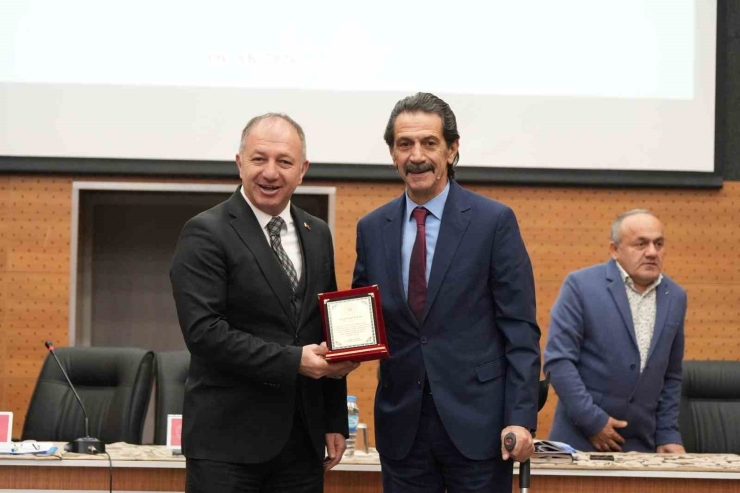 Erzurum Gsi̇m’in Vedat Ağabeyi Emekli Oldu