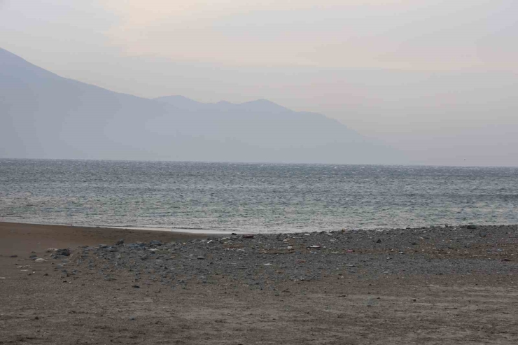 Yılların Kaptanından Amatör Balıkçılara ’fırtınada Denize Açılmayın’ Çağrısı