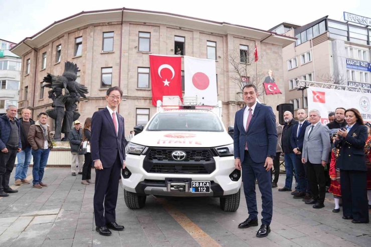 Japonya’dan Giresun Belediyesi’ne Kurtarma Aracı Desteği