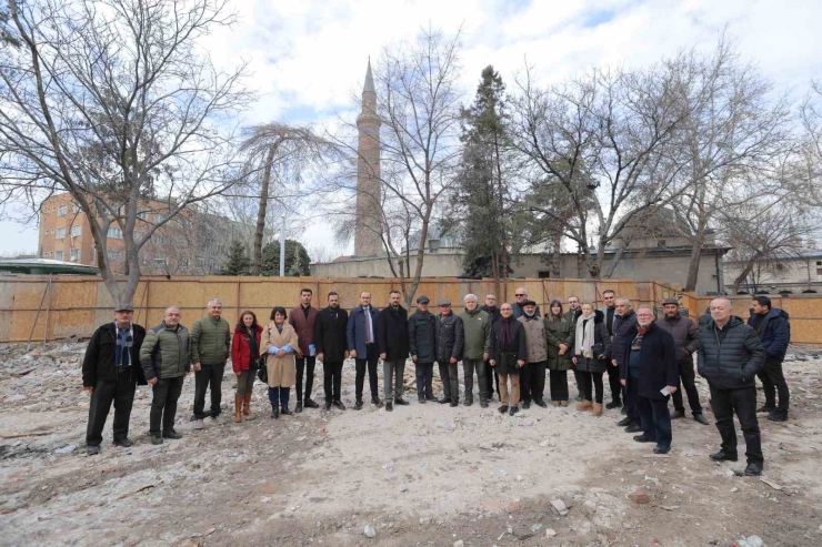 Camikebir’deki Dönüşüme Kent Konseyi’nden İnceleme