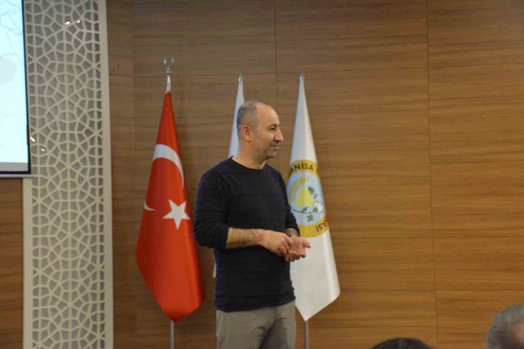 Manisa Ticaret Borsası Zeytinde Verim Ve Kaliteyi Arttırmak İçin Kolları Sıvadı