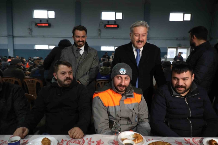 Başkan Palancıoğlu, Saha Çalışanları İle Bir Araya Geldi