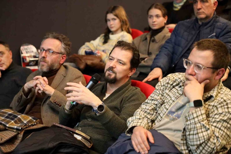 Sakarya’da Ziya Osman Saba’nın Şiir Dünyası Ele Alındı