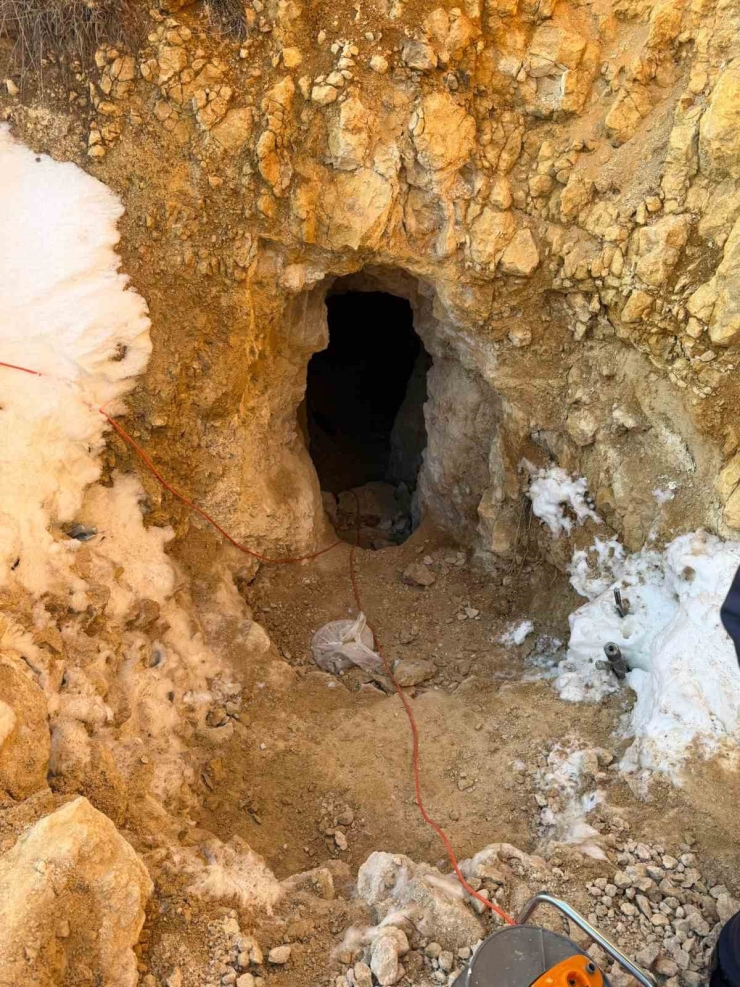 Jandarmadan Tokat’ta Kaçak Kazı Baskını
