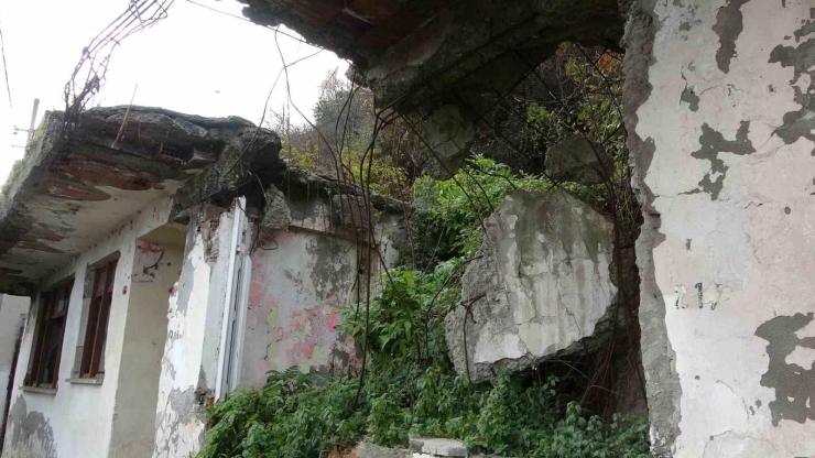 17 Yıldır Kaya Düşmesi Riski Altındaki Mahalleye ‘3 Boyutlu’ Müdahale