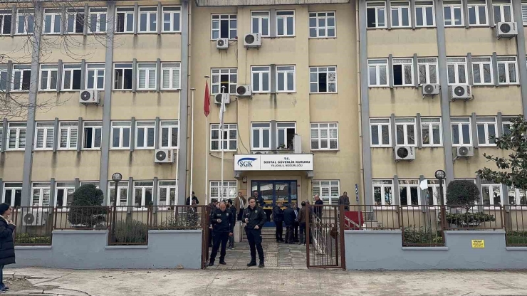 Sgk İ̇l Müdürlüğü Avukatını Öldüren Zanlı Tutuklandı