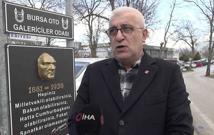 Altın Ve Gümüş İkinci El Otomobili Solladı