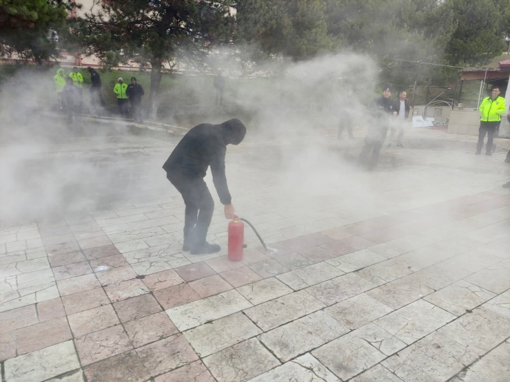 Bilecik Polis Evi’nde Afet Ve Yangın Farkındalık Eğitimi