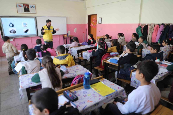 Haliliye Belediyesi’nden Öğrencilere Farkındalık Eğitimi