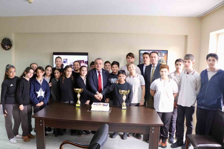 Kaymakam Öztürk’ten Okullara İnceleme