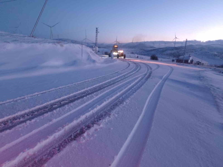Kayseri’de Kapanan 126 Yol Ulaşıma Açıldı